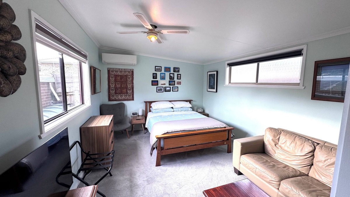 Bayswater House | Private Comfortable bungalow for 2