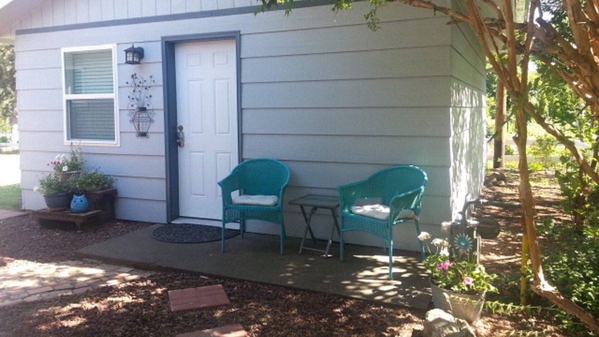 Walla Walla East Cottage | Private, comfortable, convenient home base for your adventures in Walla Walla