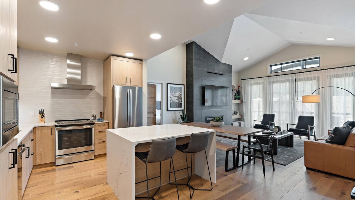 Tamarack Resort Condo | Private Condo|Fireplace|Top Floor Balcony|Plaza View