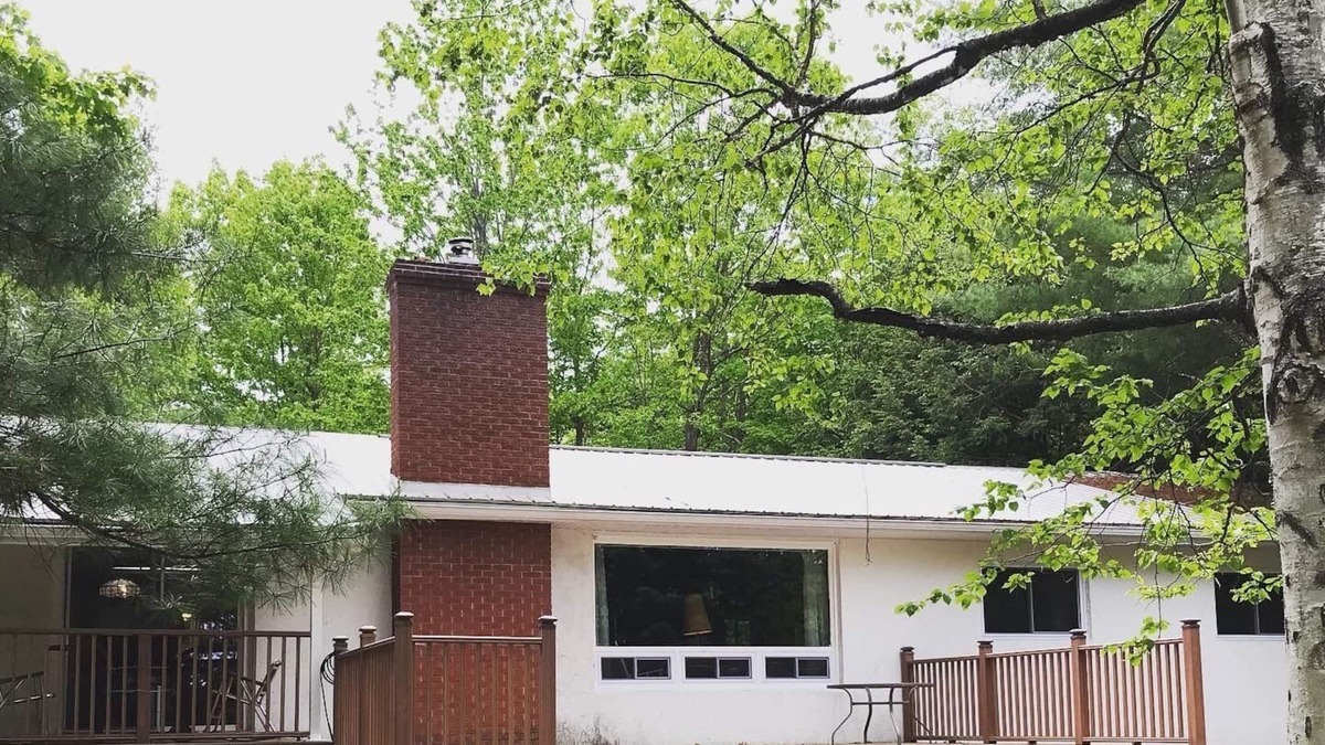Frontenac Cottage | Private Cottage on a Quiet Lake