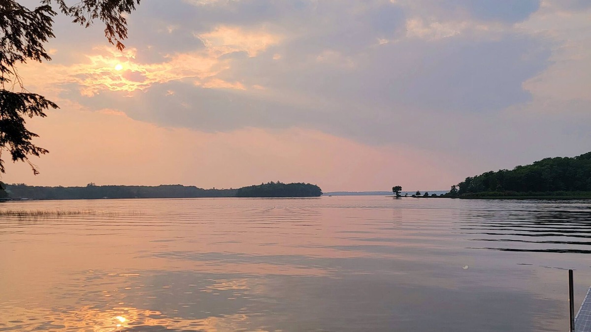 Pelican Lake Cottage | Private cottage on Pelican Lake next to ATV/snowmobile trails