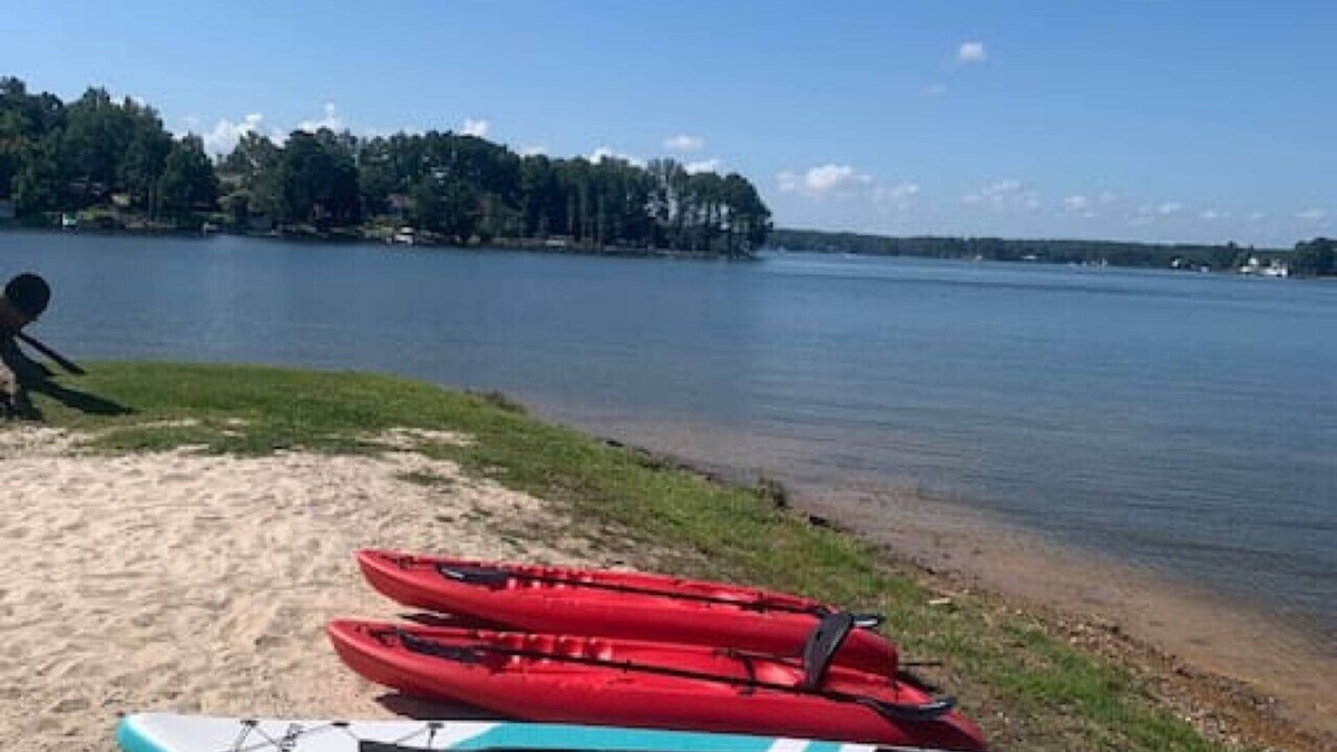 Prosperity Cottage | Private cottage w/a view, Dock, SUPs & Kayaks