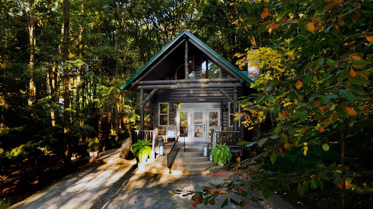 Dover Cottage | Private Cottage with Fireplace and Hottub