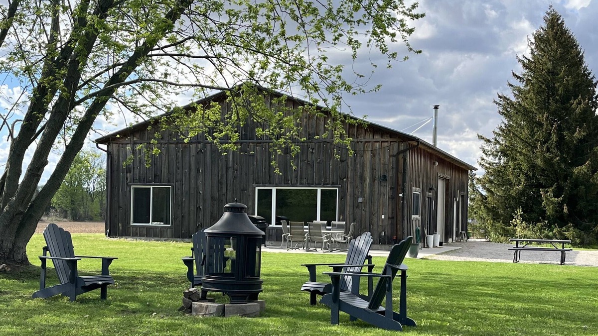 Otterville Cottage | Private country suite on pond located In Amish country. Only 5 min from Norwich