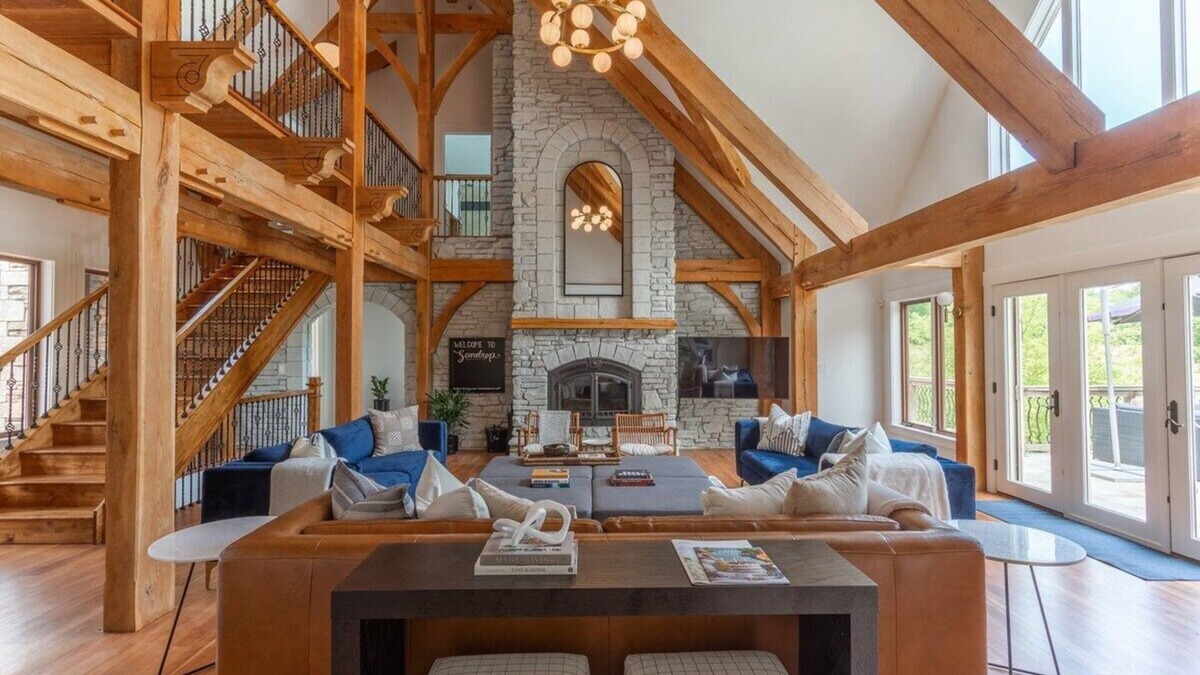 Berrien Springs House | Private Country Home with Pool, Hot Tubs & Fire Pit, Close to Wineries & Beach