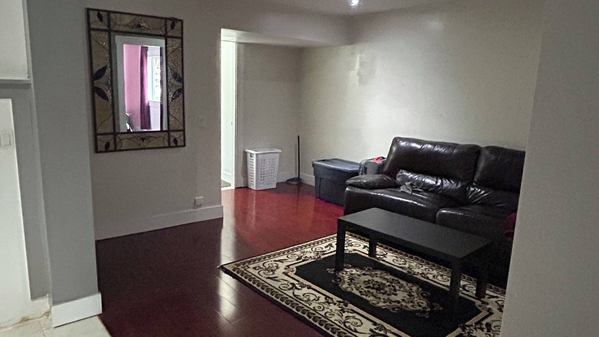 Maple Ridge House | Private & cozy 2 bedrooms suite in Maple Ridge