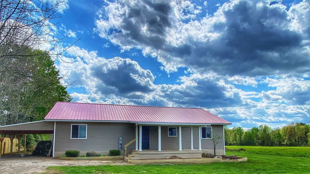 Moira Cottage | Private Cozy Country Cottage on the ATV trails!