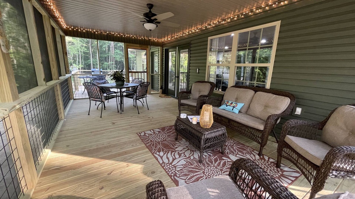 Mentone Cottage | Private Creek and walking distance to downtown Mentone!