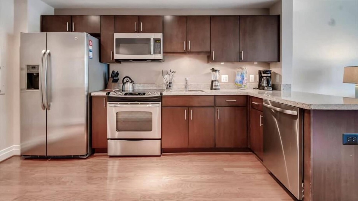 George Washington University Apartment | Private DC 1BR | Full Kitchen | Washer/D | by GLS