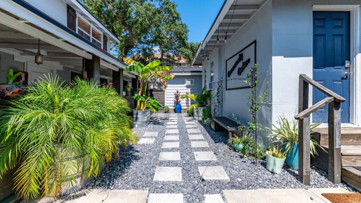 St. Petersburg - Clearwater Apartment | Private Deck Pet Friendly Spacious Courtyard