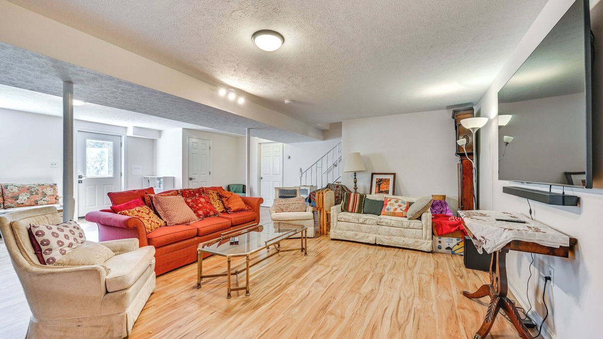 Berkeley Springs House | Private Deck: Berkeley Springs Getaway!