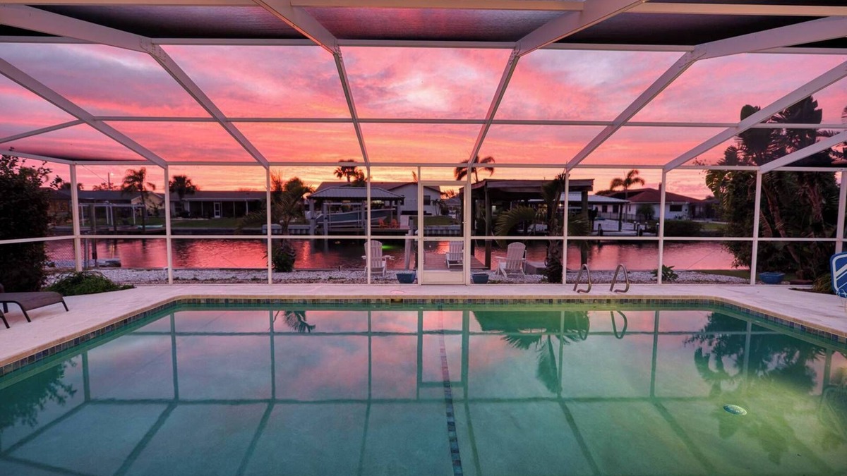 Apollo Beach House | Private Dock~Covered Pool~Hot Tub~Game Room Fun!