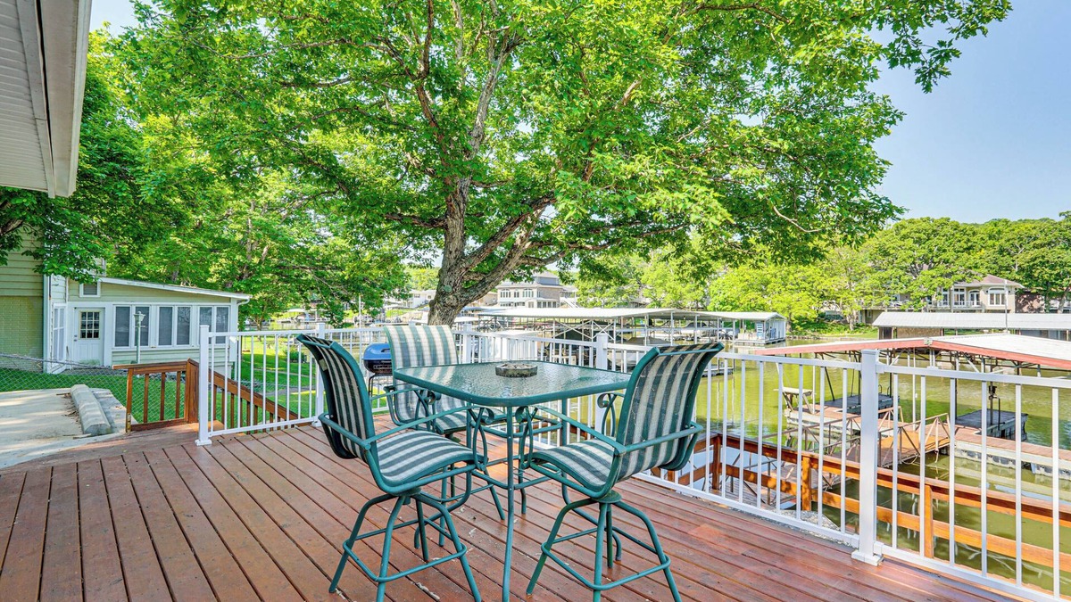 Camdenton House | Private Dock on Fishing Cove: Camdenton Getaway