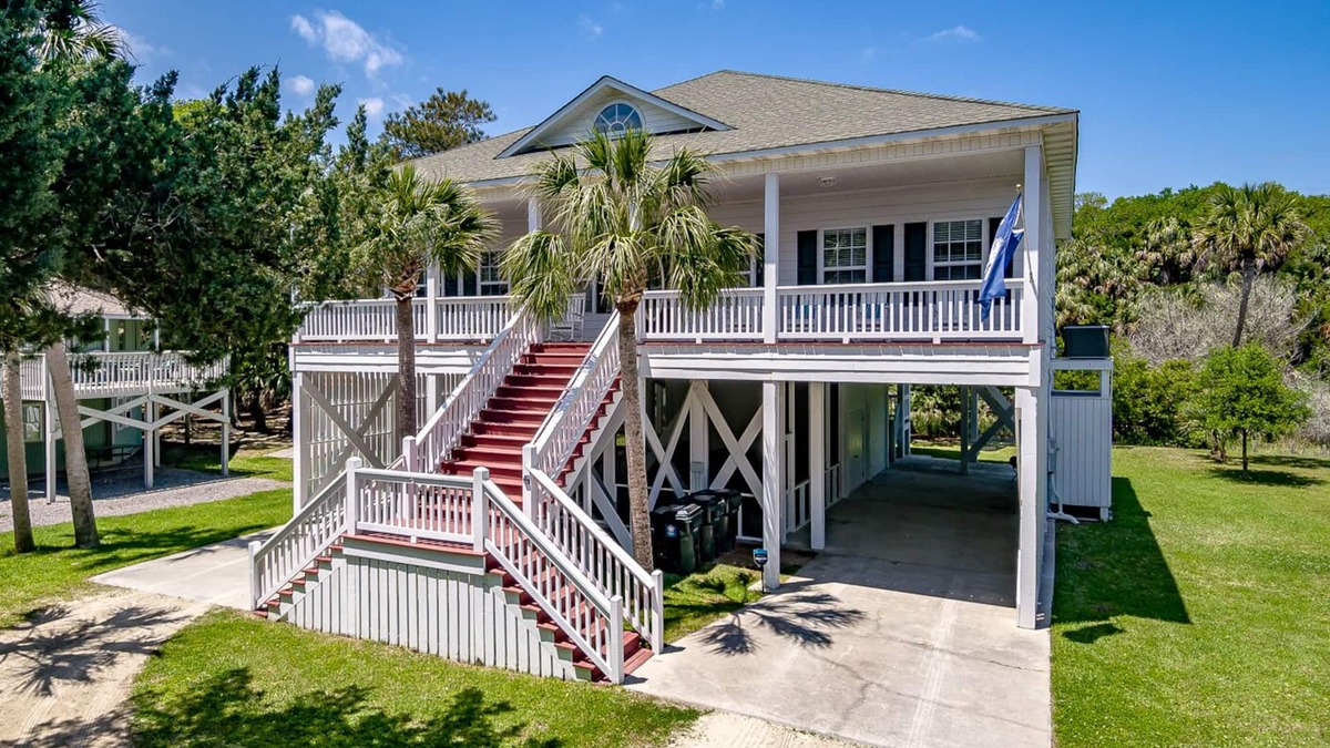 Edisto Island House | Private Edisto Beach Retreat - Steps from the Beach - Fun in the Sun!