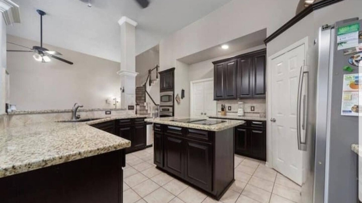Barker House | Private enclosed pool king bed safe family rental