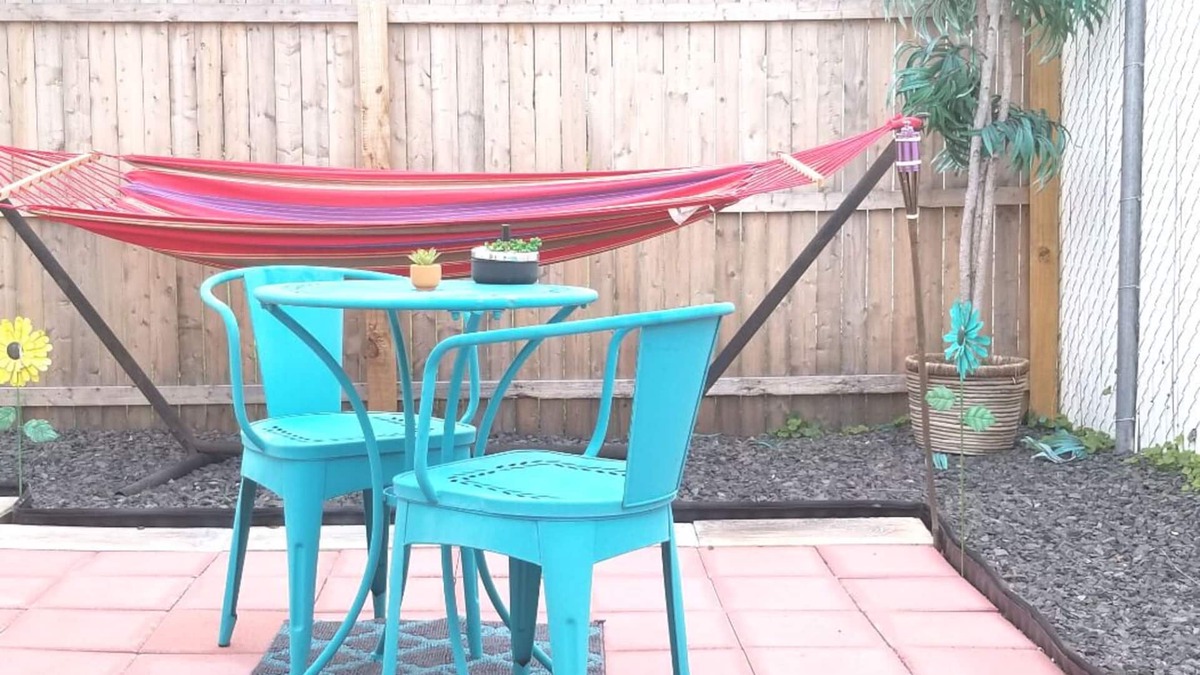 Richwood House | PRIVATE ENTRANCE AND PATIO WITH 60"TV