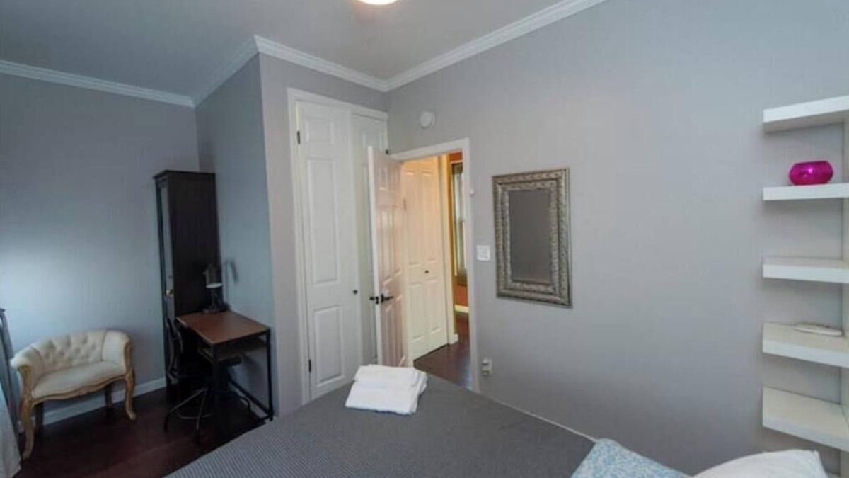 Sea Gate Apartment | Private entrance studio with bathroom