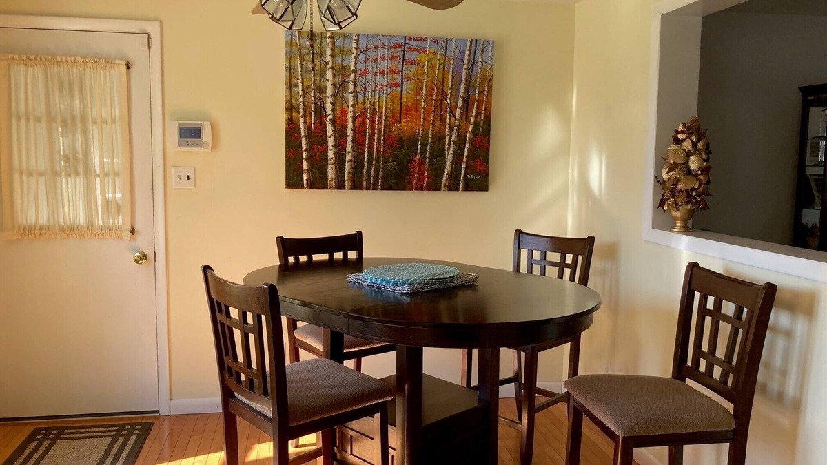 Falling Waters House | Private Escape Close to Everything