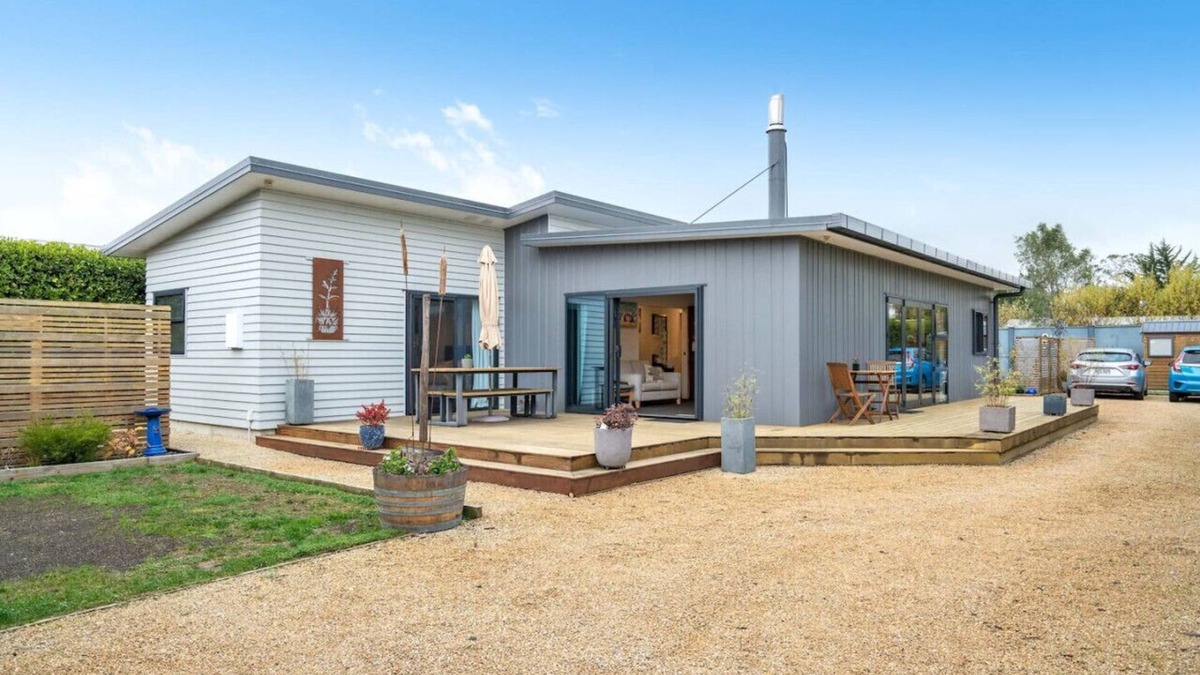 Martinborough Apartment | Private Escape, Martinborough