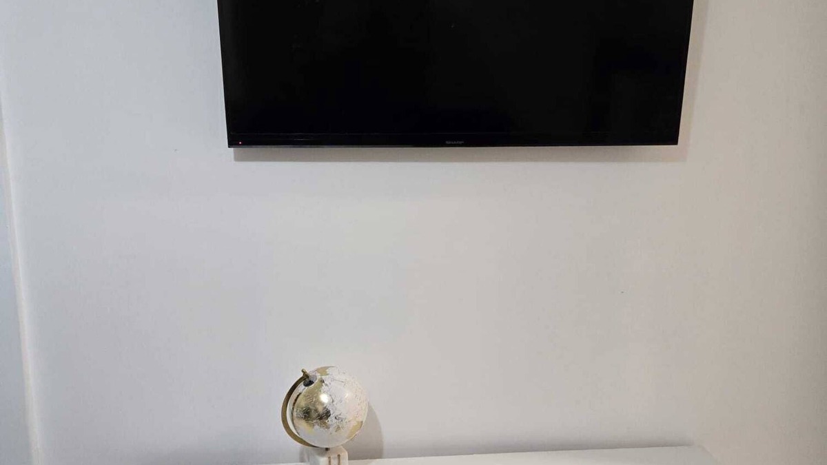 Plainfield Apartment | Private Family Friendly 1 Bedroom Apt with Kitchen, WiFi & Laundry in Plainfield