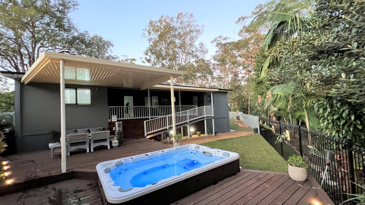 Umina Beach House | Private family spa, pet-friendly, coastal