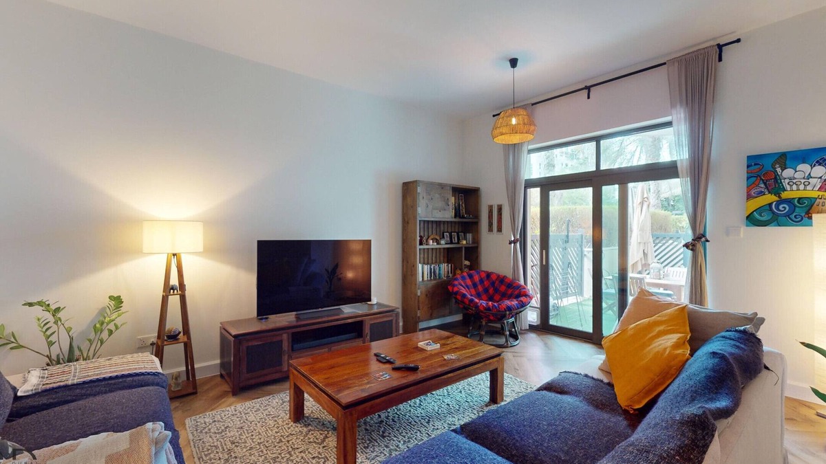 The Greens Apartment | Private Garden | Lake Views | Furnished