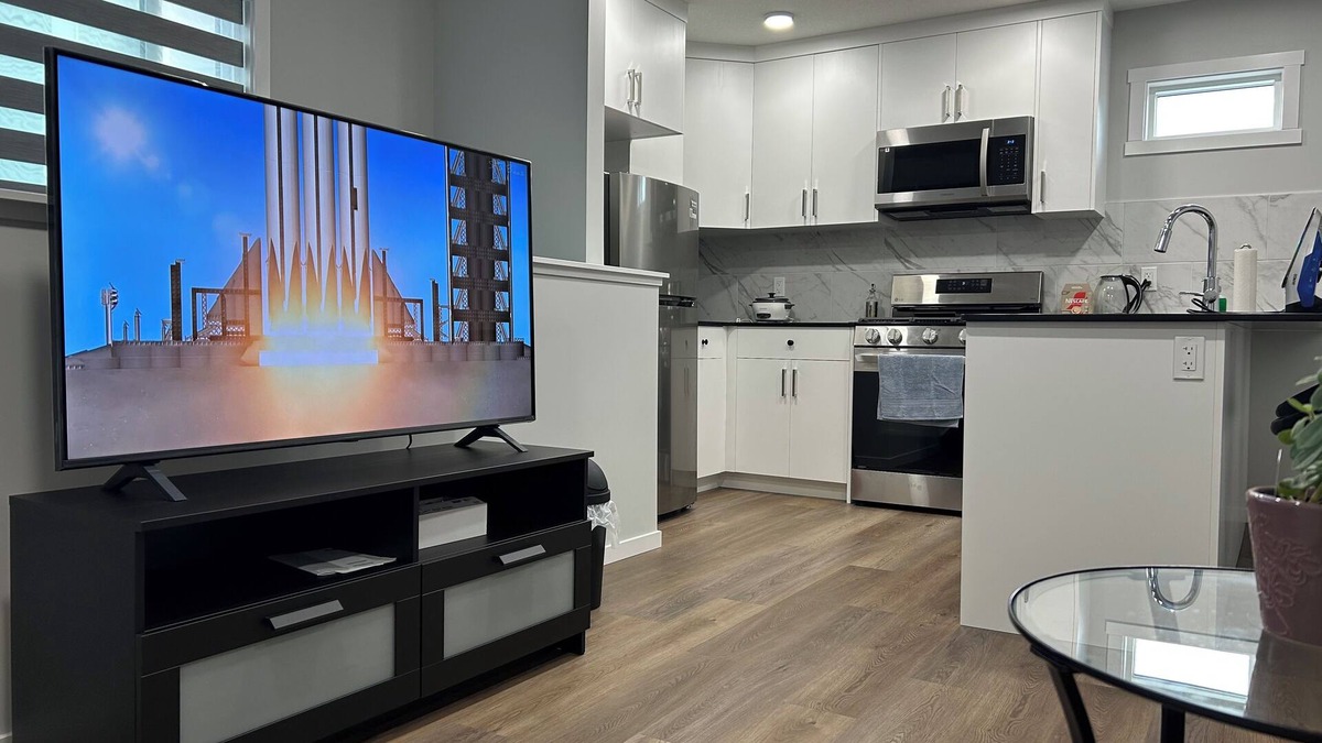 Southeast Edmonton House | Private Garden Suite – 1 Queen Bed, 1 Double Bed & Full Amenities