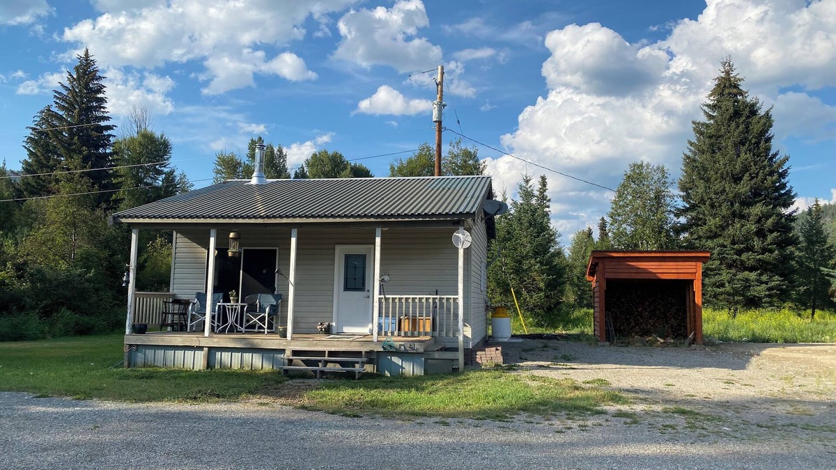 Okanagan-Similkameen Cabin | Private Getaway by a Creek on 20 acres