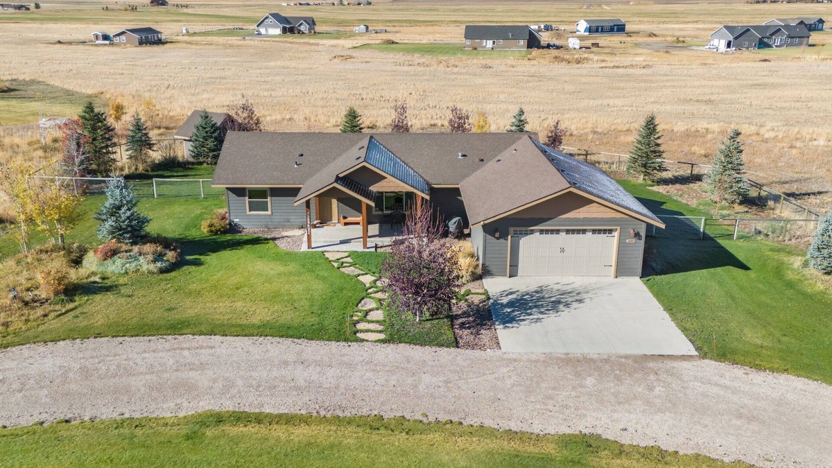 Tetonia House | Private Getaway near Grand Targhee, Yellowstone and Jackson Hole