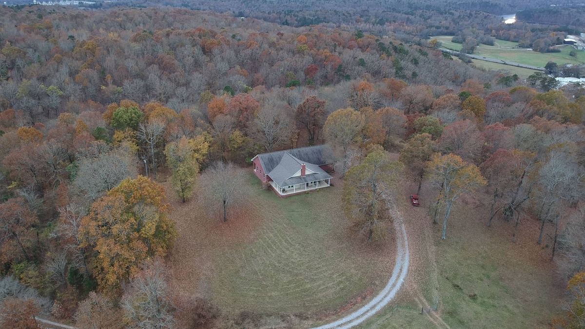 Jones Mills House | Private getaway, new, overlooking Hot Springs 270 east. Temporary housing rates