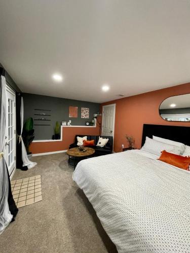 West Salem House | Private Getaway