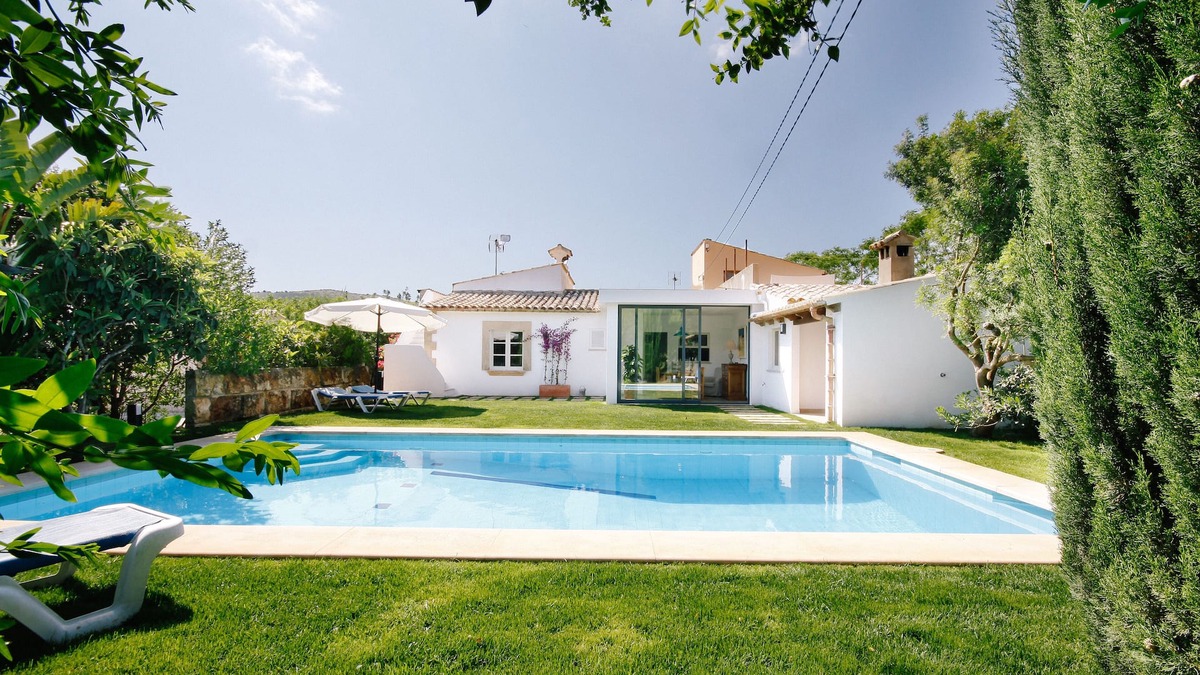 El Vila Villa | Private Grounds, Walking Distance to Puerto Pollensa, New PS5, Bikes