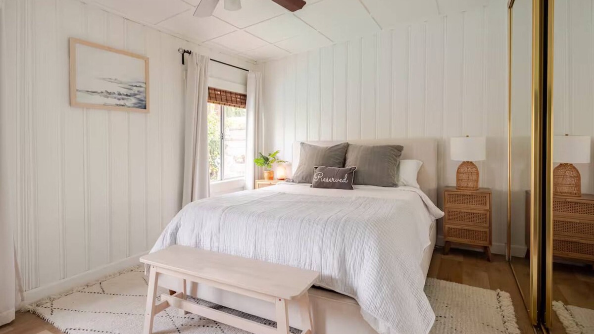 Burbank House | Private Guest House near studios