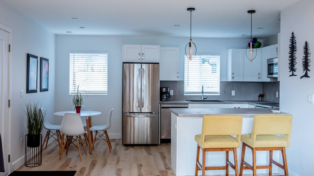 Regional District of Nanaimo House | Private Guest House -Villa in the Valley-