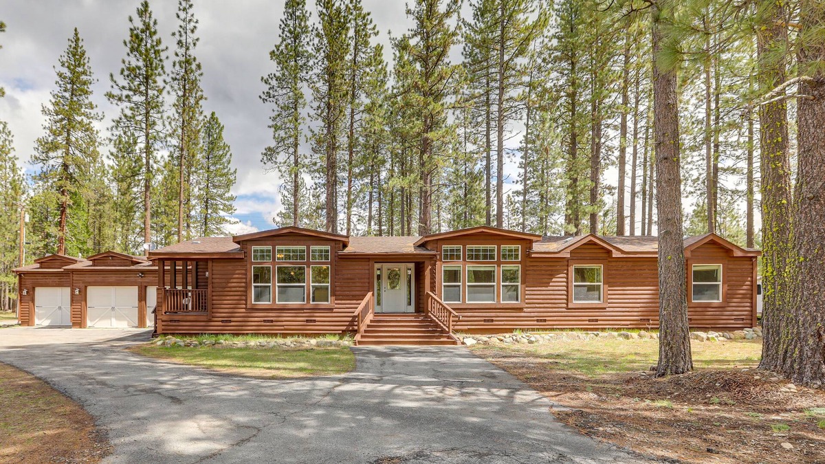Sloat Cabin | Private Guest Ranch w/ World-Class Fishing!