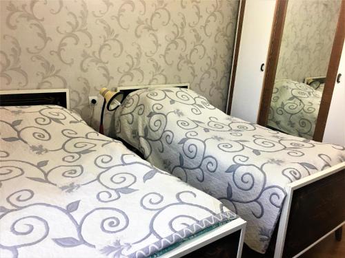 Voskevaz Apartment | Private Guesthouse in Historic Village