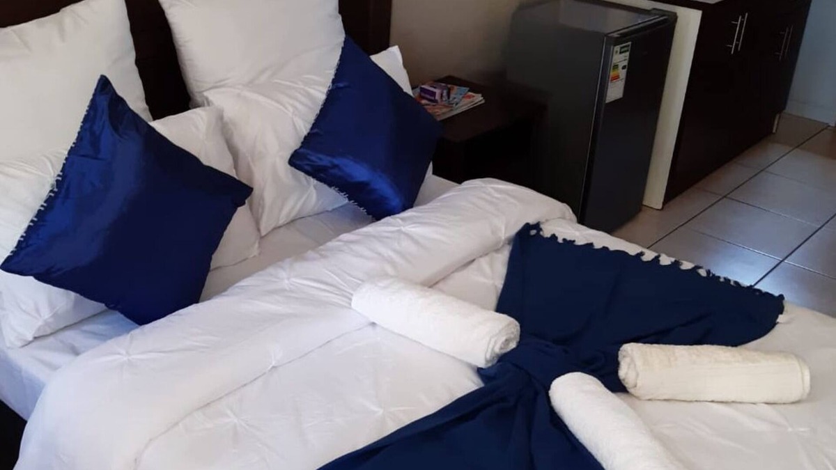 Gezina House | Private Guestrooms, 426Flowers street, Gezina,Pretoria