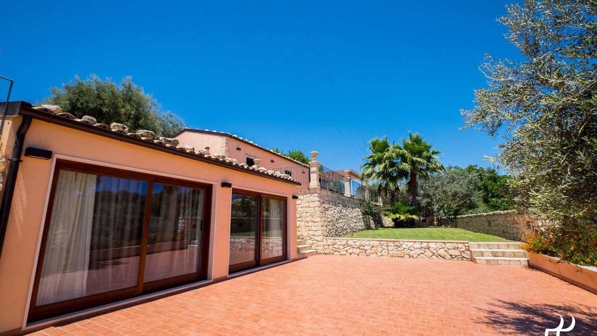 Palazzolo Acreide Villa | Private hamlet with three villas, accommodates up to 9 people