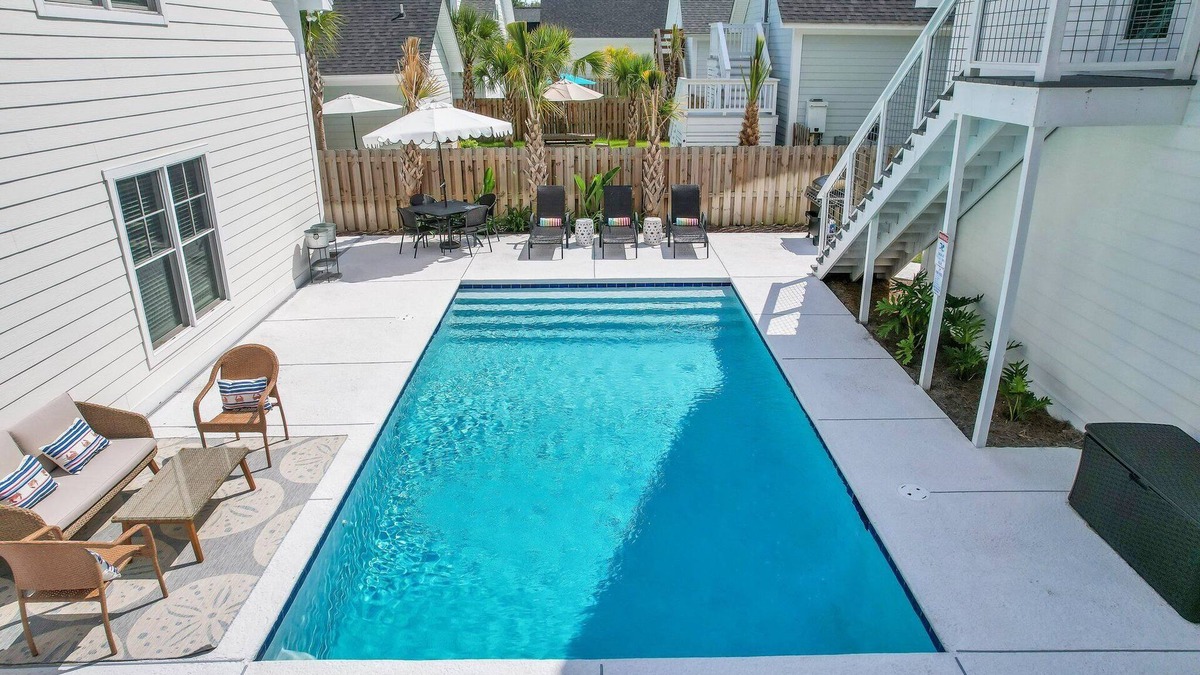Saint Simons Heights House | Private Heated Pool, Close to Beaches, Restaurants & Shopping!