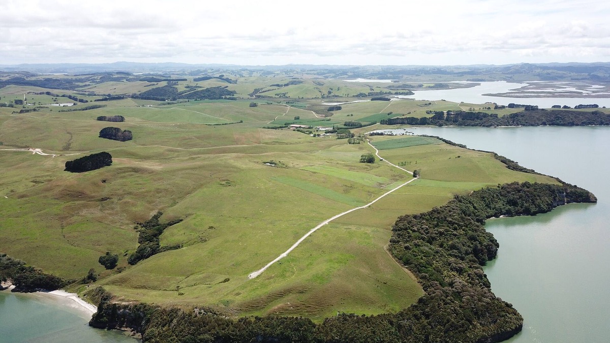 Tapora House | Private Headland, Coastal, Waterfront