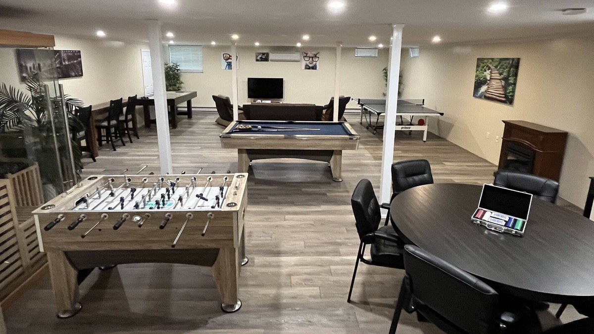 Blakeslee Villa | Private heated pool., 6 bedrooms, 4,500 SqFt, hot tub, sauna, game room