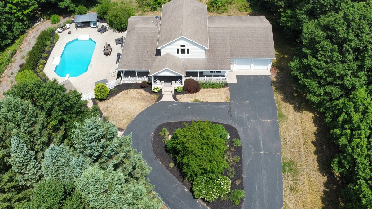 Mears House | Private heated pool, ATV trails and shooting range on 20 acres