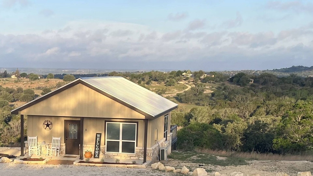 Center Point House | Private Hill Country retreat with amazing scenic views.
