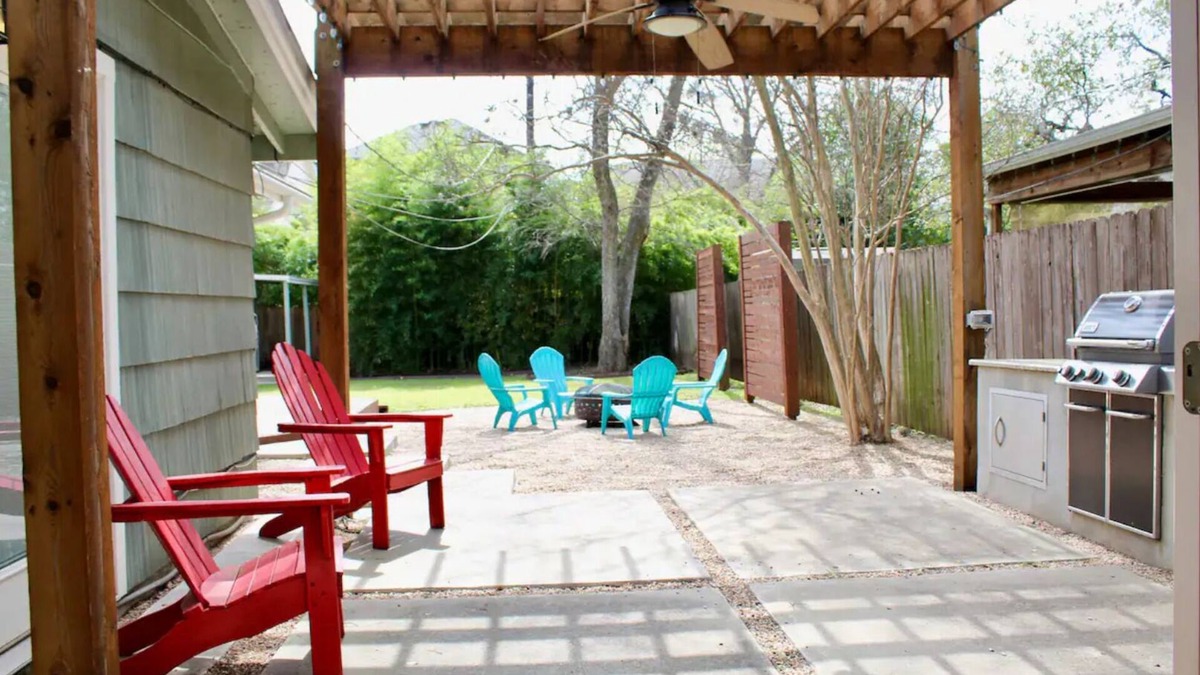 Tarrytown House | Private home 5 minutes from downtown with large outdoor space!