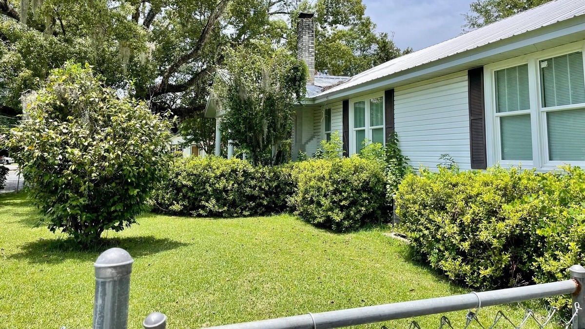 MacClenny House | Private Home in Macclenny, FL 32063
