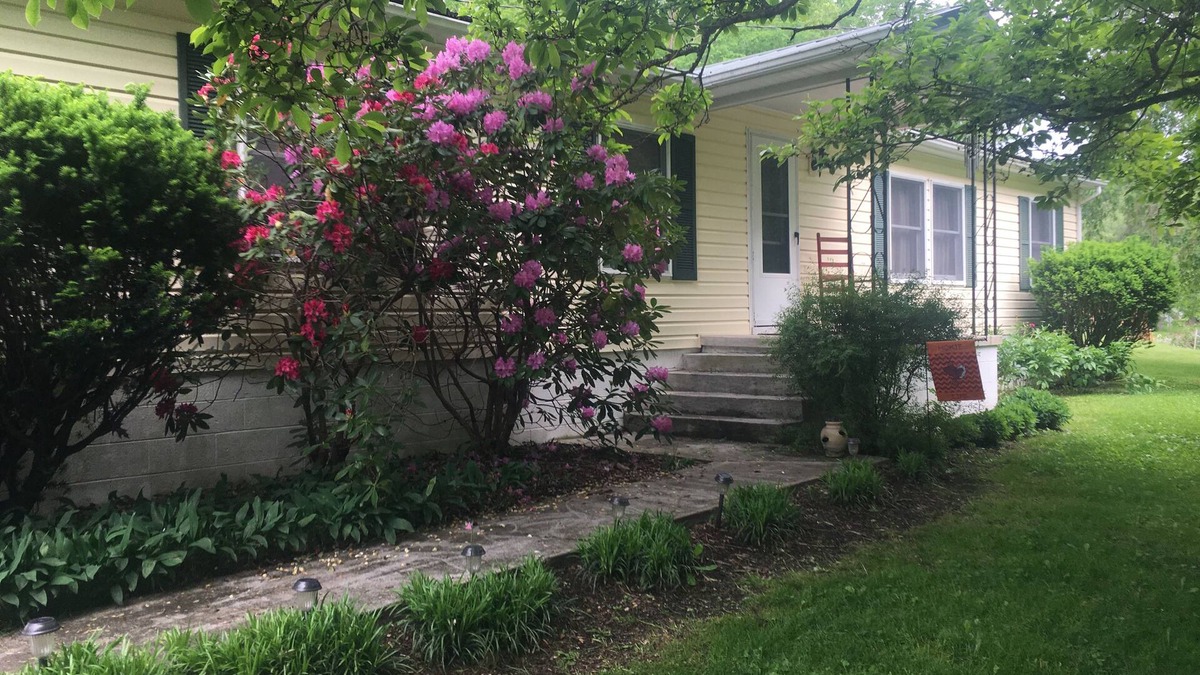 Newport House | Private home in the Historical District of Newport, VA - Close to Virginia Tech!