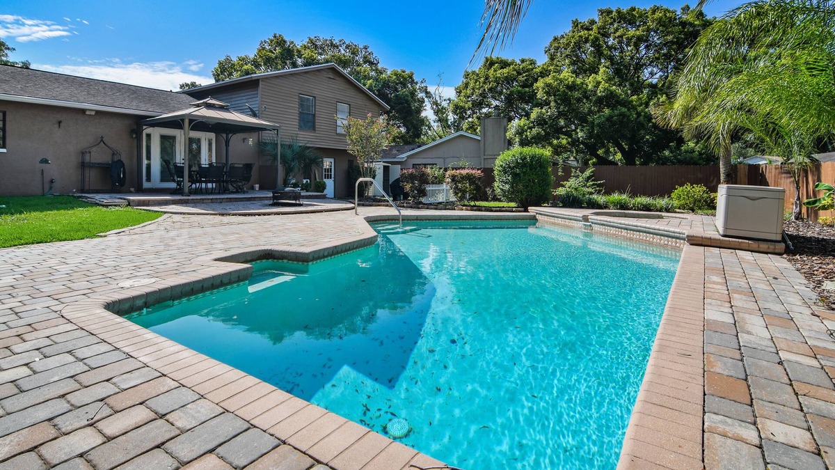 Greater Northdale House | Private Home - Pool & Game Room