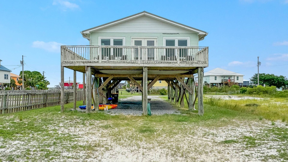 Fort Morgan Pines House | PRIVATE HOME, QUIET AREA, PERFECT GETAWAY, WATER VIEWS