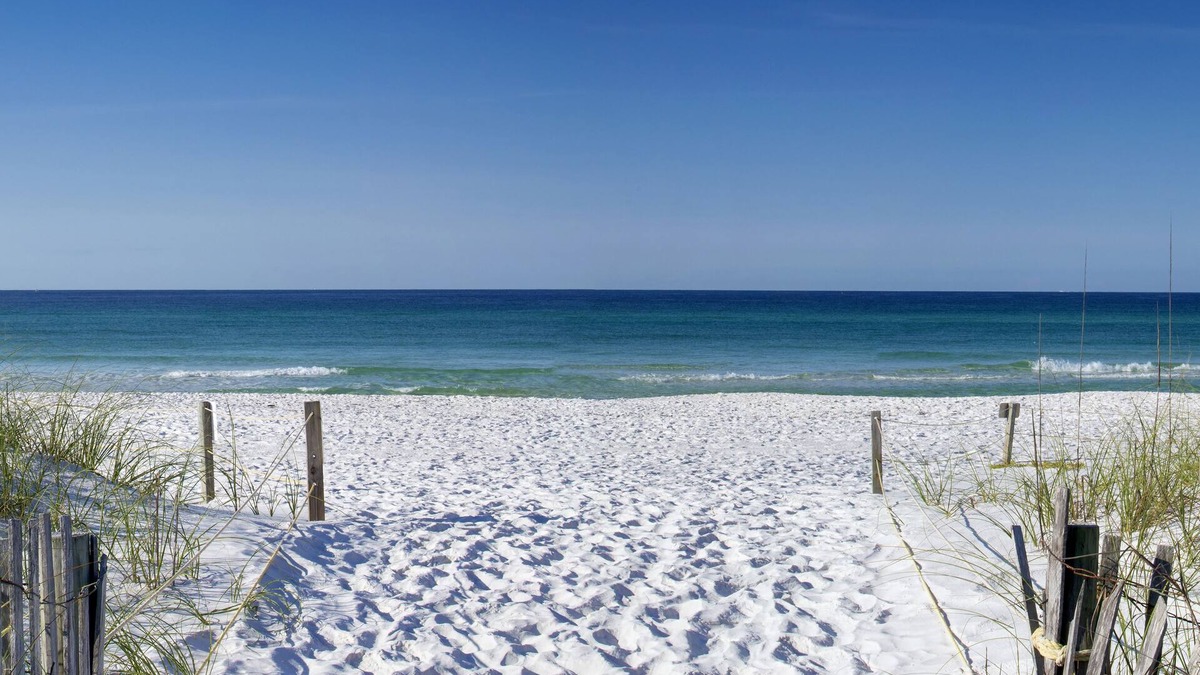 Mary Esther House | Private home under 4 miles from the beach! Sleeps 10