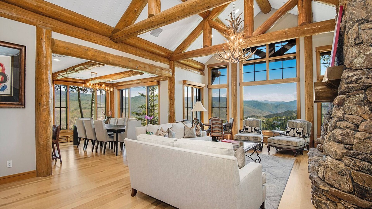Avon House | Private Home with amazing views!